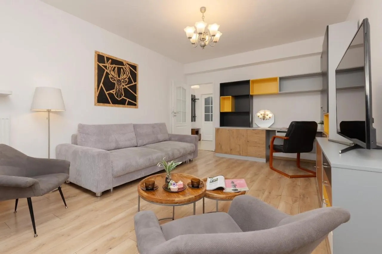 Trendy Apartment Mokotowska 1 Km To Lazienki Park By Renters Warsaw